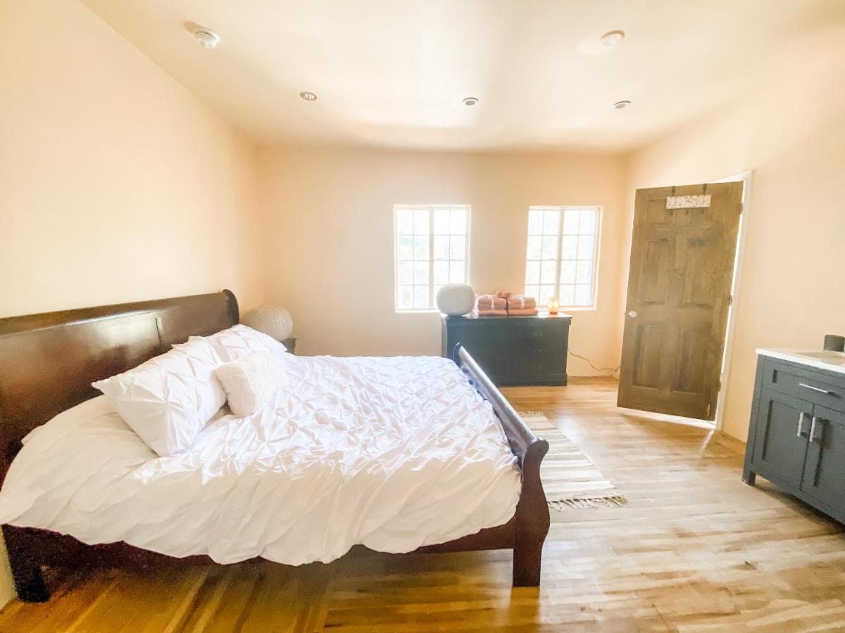 Island Girl Spa + Bed And Breakfast Λος Άντζελες Εξωτερικό φωτογραφία