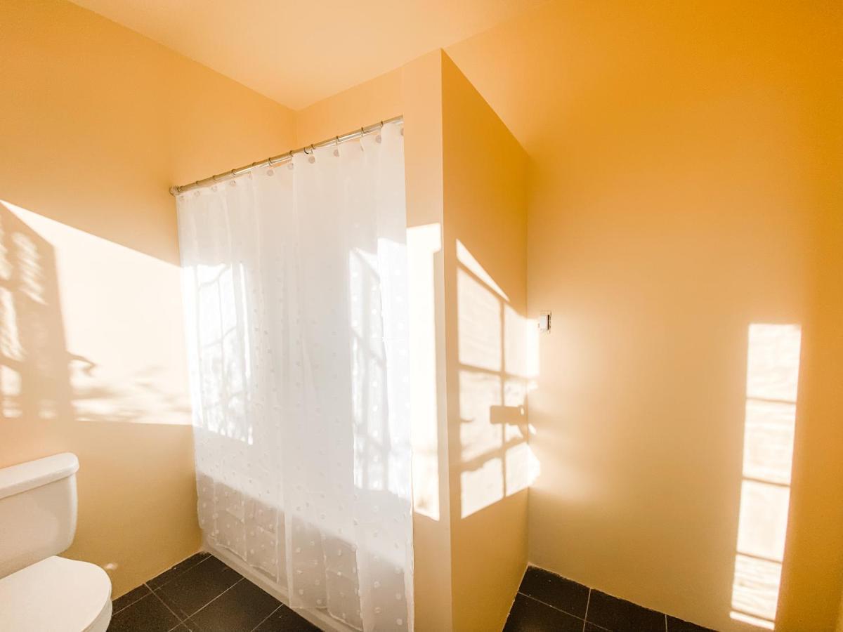 Island Girl Spa + Bed And Breakfast Λος Άντζελες Εξωτερικό φωτογραφία