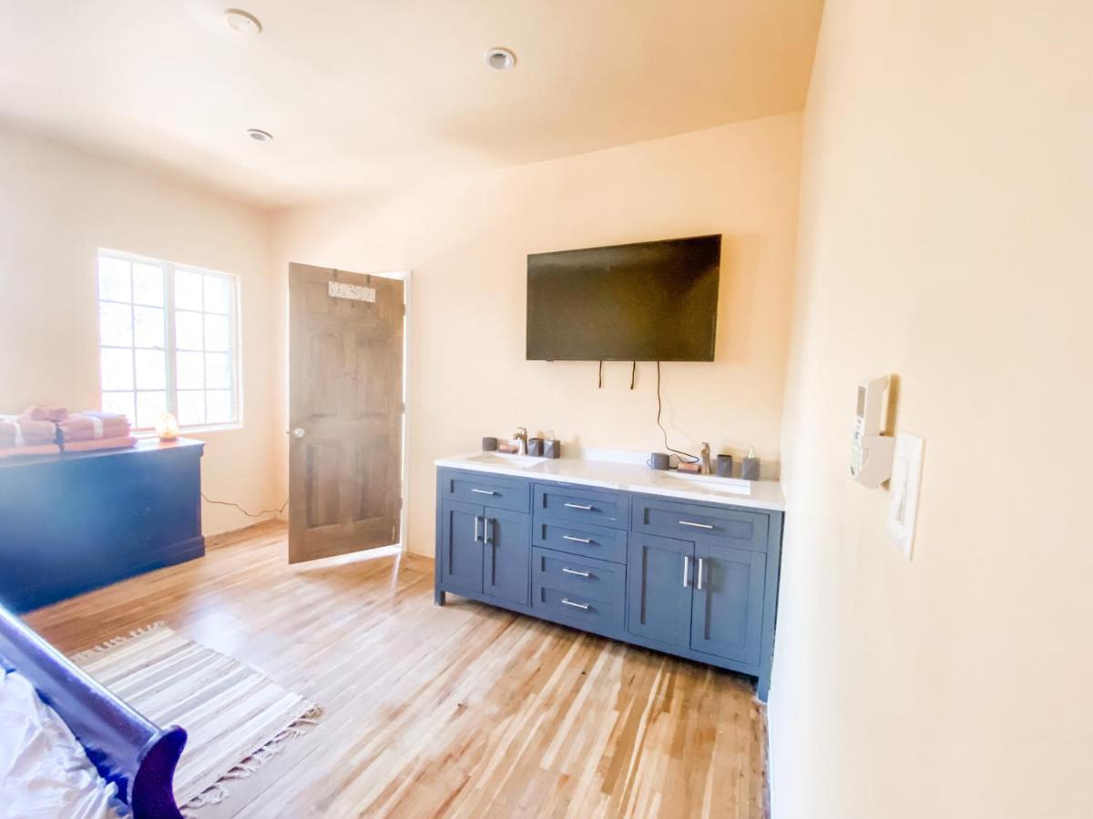 Island Girl Spa + Bed And Breakfast Λος Άντζελες Εξωτερικό φωτογραφία